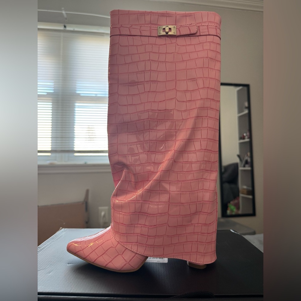 Fashion Nova Pink Croc-Embossed Maxi Skirt